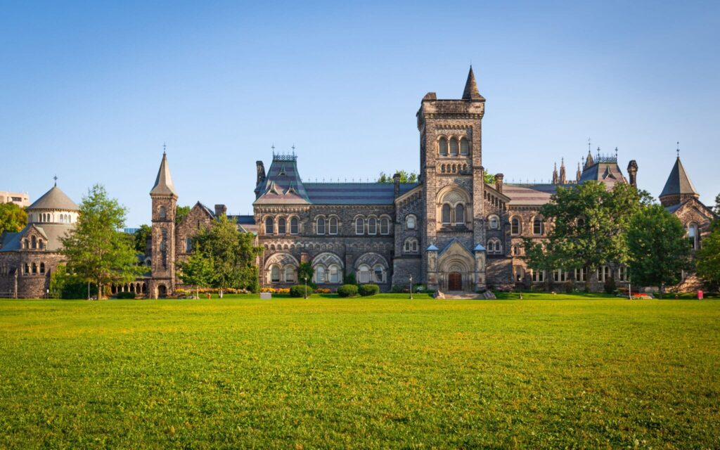 University of Toronto Lester B. Pearson Scholarships 2024/2025, Canada